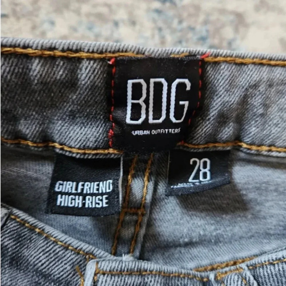 Urban Outfitters Women's Size 28 Girlfriend High Rise‎ Black Denim Jeans - Picture 3 of 3